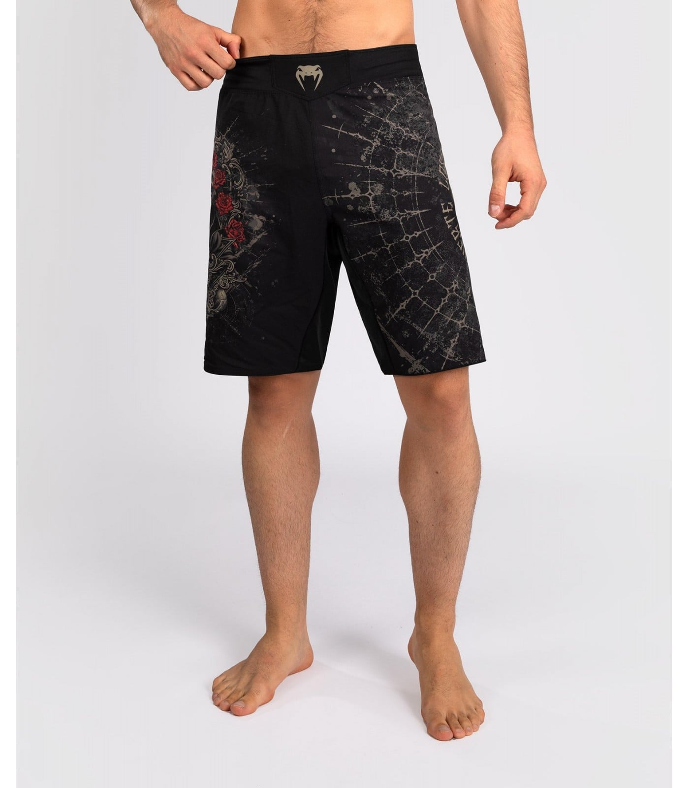 Шорти Venum Santa Muerte 5.0 Men’s Fight Shorts – Deep Black/Gold