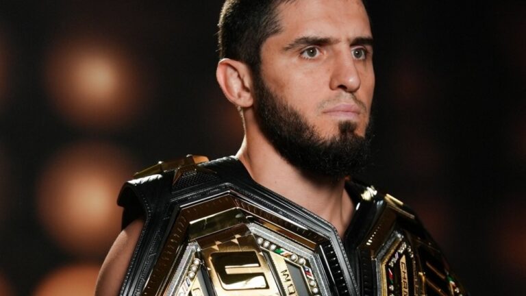 UFC планира да организира двубоя между Махачев и Пратес в Канада